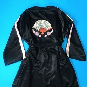 Nicki Minaj H&M Kimono / Robe